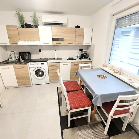 Jo-Ma Apartma - Safe Parking Ljubljana Buitenkant foto