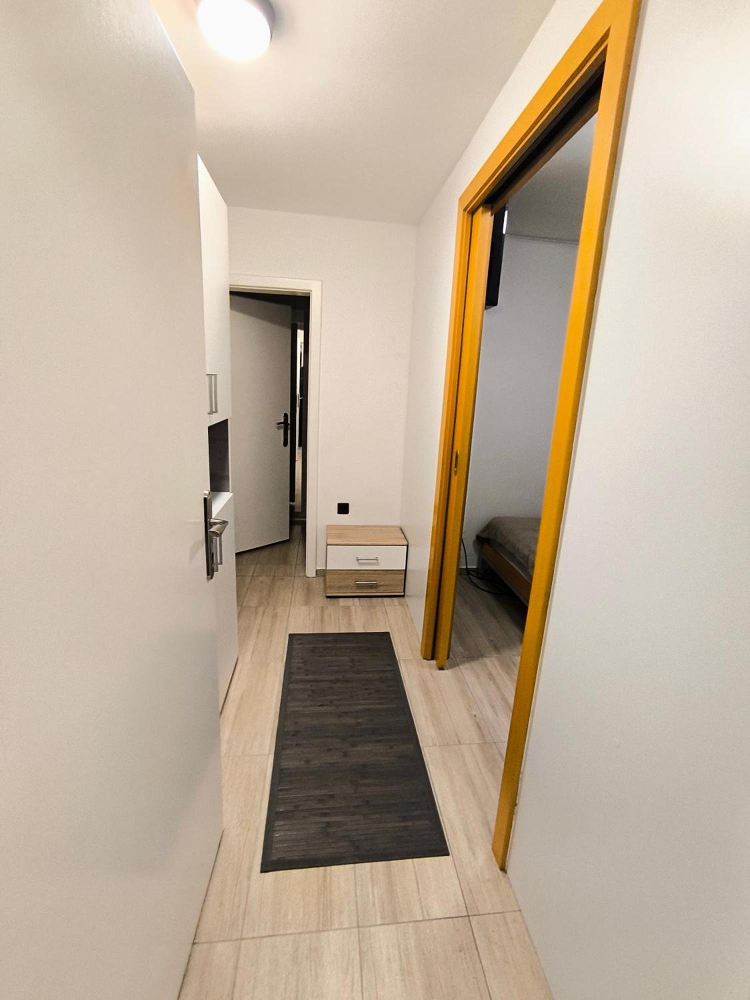 Jo-Ma Apartma - Safe Parking Ljubljana Buitenkant foto